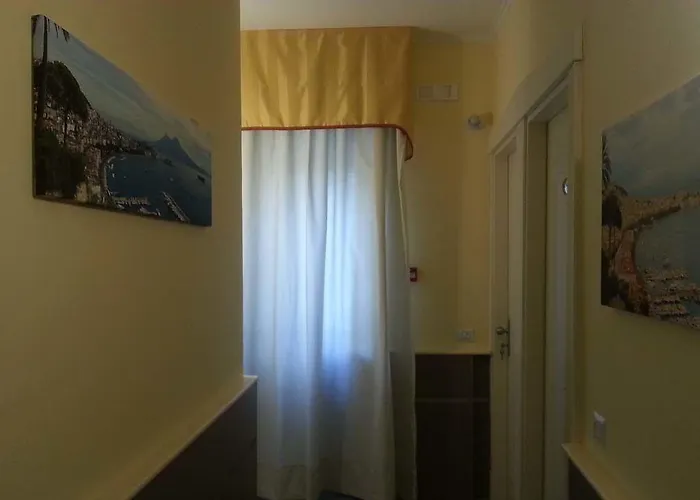 Capodichino International 4*