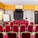 Otel Capodichino International 4*