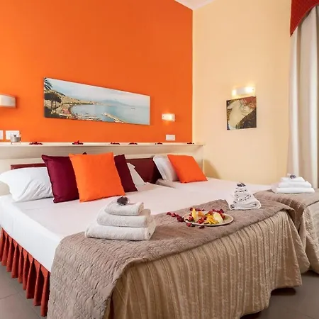 Capodichino International 4*