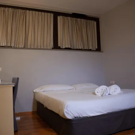 Capodichino International 4* Neapol