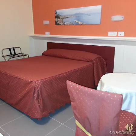 Capodichino International Hotell