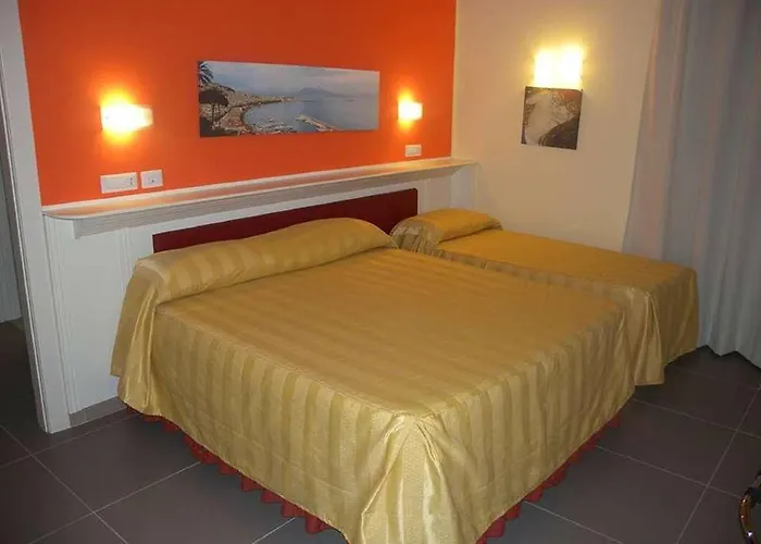 Capodichino International 4*