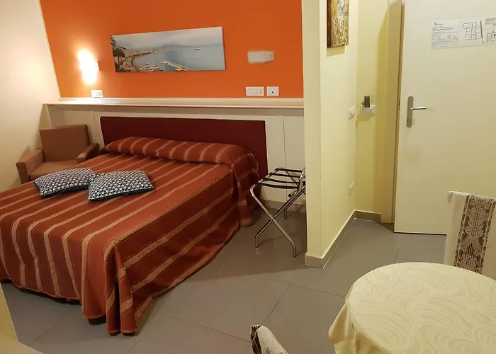Capodichino International 4*